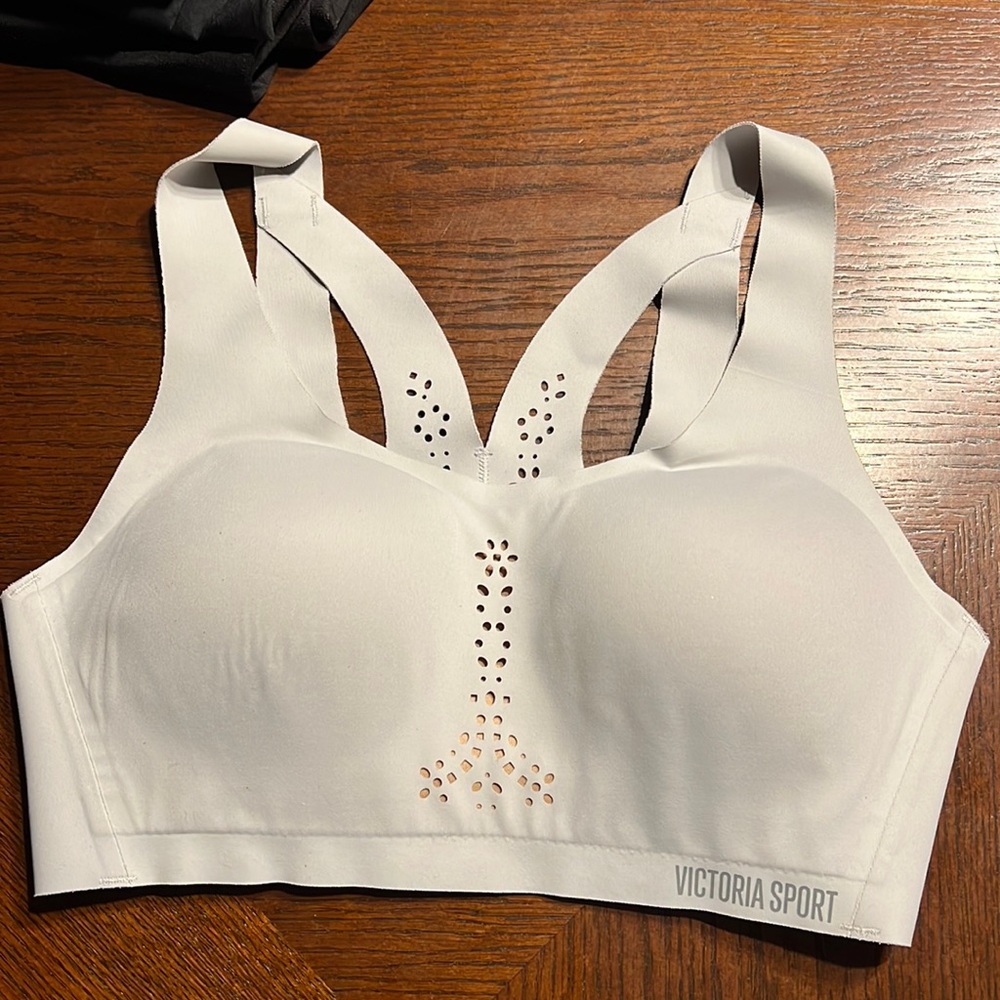 Victorious Sport Bra 34C